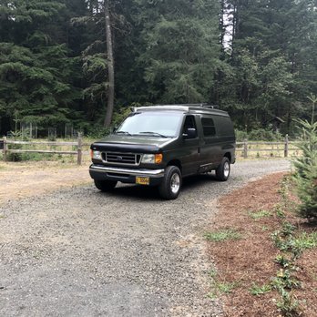 ROAMERICA - Oxbow Camp - RV Rental Near Me - Hood River, Oregon ROAMERICA - Oxbow Camp - RV Rental Near Me - Hood River, Oregon