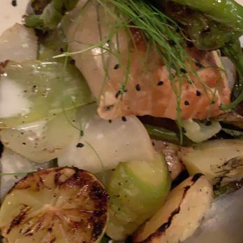 Mud Hen Water - Ia Lawalu: fresh catch buried in coals, pastele, local veggies, extra-virgin coconut cream - Hawaiian Near Me - Honolulu, Hawaii