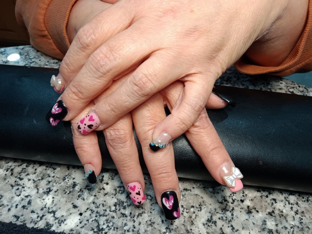 BOOMERANGS BEAUTY BAR Request an Appointment 15 Photos 2722 S Main St, Joplin, Missouri