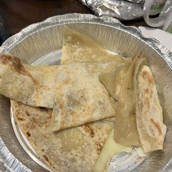 Ayat NYC - Cheese Manaqish - Arabic Near Me - Brooklyn, New York