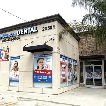 Roscoe Mason Dental - Outside front view - General Dentistry Near Me - Los Angeles, California Roscoe Mason Dental - Outside front view - General Dentistry Near Me - Los Angeles, California