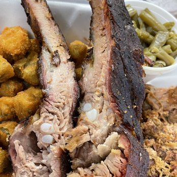 Smokin' Buns BBQ -  plate of food - Barbeque Near Me - Jacksonville, Arkansas