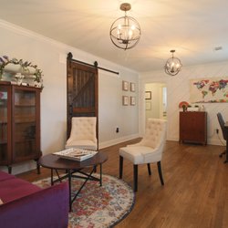 Haven Birth & Wellness - Lobby/family waiting area