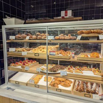 Paris Baguette - Bakeries Near Me - Cincinnati, Ohio Paris Baguette - Bakeries Near Me - Cincinnati, Ohio