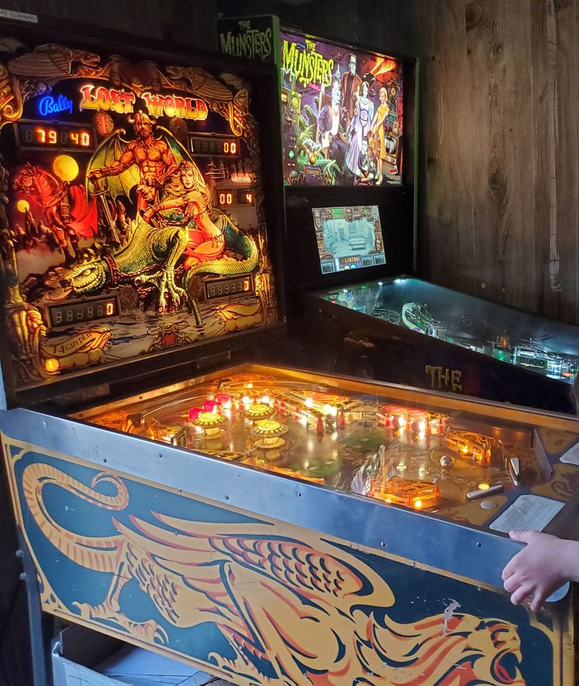 RIVERSIDE DRIVEIN THEATRE Updated November 2024 1114 Lees Lake Ln