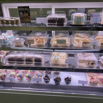 La Petite Delicat - Macarons Near Me - Lexington, Kentucky