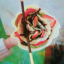 Absolute Zero - Matcha Strawberry Crêpe