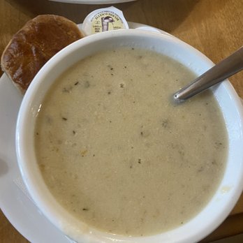 Coastal Restaurant & Pub - Seafood chowder - Pubs Near Me - Ingonish, Nova Scotia Coastal Restaurant & Pub - Seafood chowder - Pubs Near Me - Ingonish, Nova Scotia