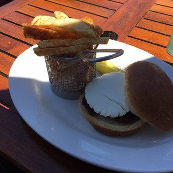 Aidan's Pub - Comfort Food Near Me - Bristol, Rhode Island
