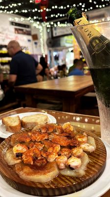 Happy Wine Calle Ocho by null