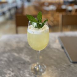 Slanted Door - Pineapple spritzer