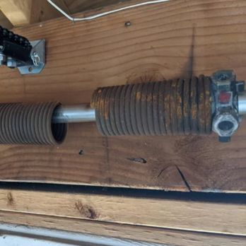 1st Choice Garage Door - Broken spring! Call me ! I can fix that ! - Garage Door Services Near Me - Lake Park, Georgia 1st Choice Garage Door - Broken spring! Call me ! I can fix that ! - Garage Door Services Near Me - Lake Park, Georgia