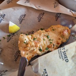 Cheesy lobster and crab toast Cheesy lobster and crab toast
