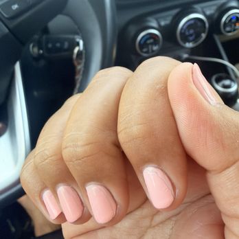 Queen Nails and Lash - Cracking polish after one day - Nail Salons Near Me - Carson, California
