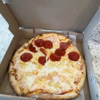 Angelo’s Pizzeria - Half pineapple half cheese personal pizza - Pizza Near Me - Davie, Florida Angelo’s Pizzeria - Half pineapple half cheese personal pizza - Pizza Near Me - Davie, Florida