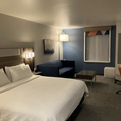 Holiday Inn Express & Suites Chehalis-Centralia - Fold out, window