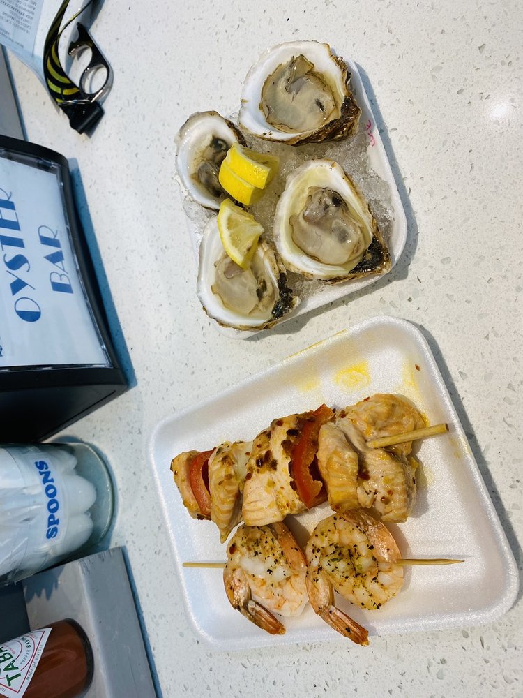 MIKE’S FISH MARKET Updated April 2024 43 Photos & 19 Reviews 93