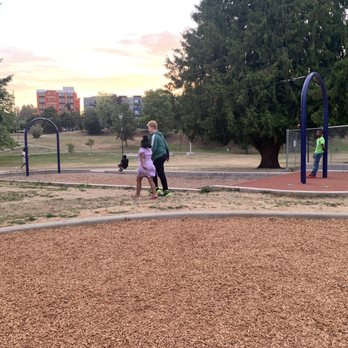 Othello Playground - Zip line - Playgrounds Near Me - Seattle, Washington