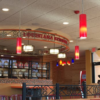 Popeyes Louisiana Kitchen - the inside of a restaurant - Fast Food Near Me - Yakima, Washington