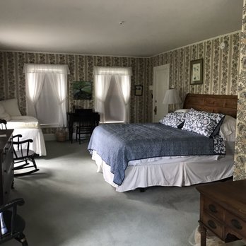 Highland Lodge - Frederico Suite - Venues & Event Spaces Near Me - Greensboro, Vermont