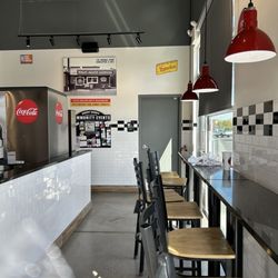 Eat in bar