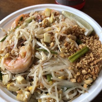 Ruby Of Siam - Shrimp pad Thai - Thai Near Me - Highland Park, Illinois Ruby Of Siam - Shrimp pad Thai - Thai Near Me - Highland Park, Illinois