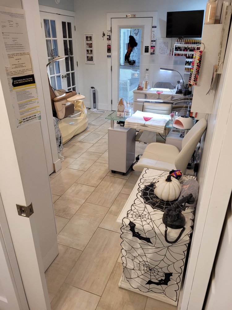 PERFECT 10 NAILS Updated October 2024 12518 Vincent Rd, Mount