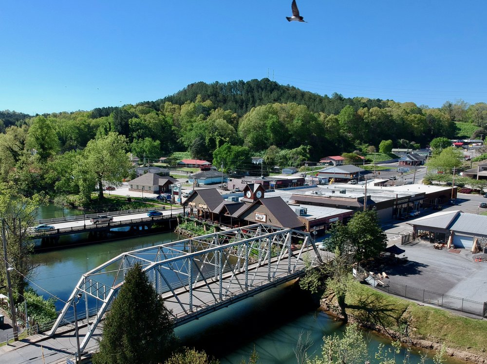 RIVERWALK SHOPS 11 Photos 100 Blue Ridge Dr, McCaysville, GA Yelp