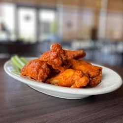 Russo’s New York Pizzeria Italian Kitchen - Buffalo Hot Liberty Wings (5 pc)
