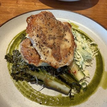 Earls Kitchen + Bar - Cajun Blackened Chicken - New American Near Me - Miami, Florida