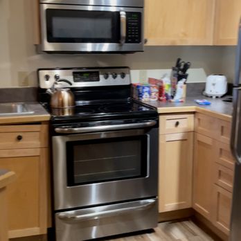 Summit County Mountain Retreats - Kitchen has Murco wave, oven, toaster, coffee maker and even a crock pot! - Vacation Rentals Near Me - Keystone, Colorado Summit County Mountain Retreats - Kitchen has Murco wave, oven, toaster, coffee maker and even a crock pot! - Vacation Rentals Near Me - Keystone, Colorado