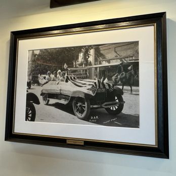 Cafe Texan History Museum & Library - Historic photo - Daughters of the American Revolution - American Near Me - Huntsville, Texas