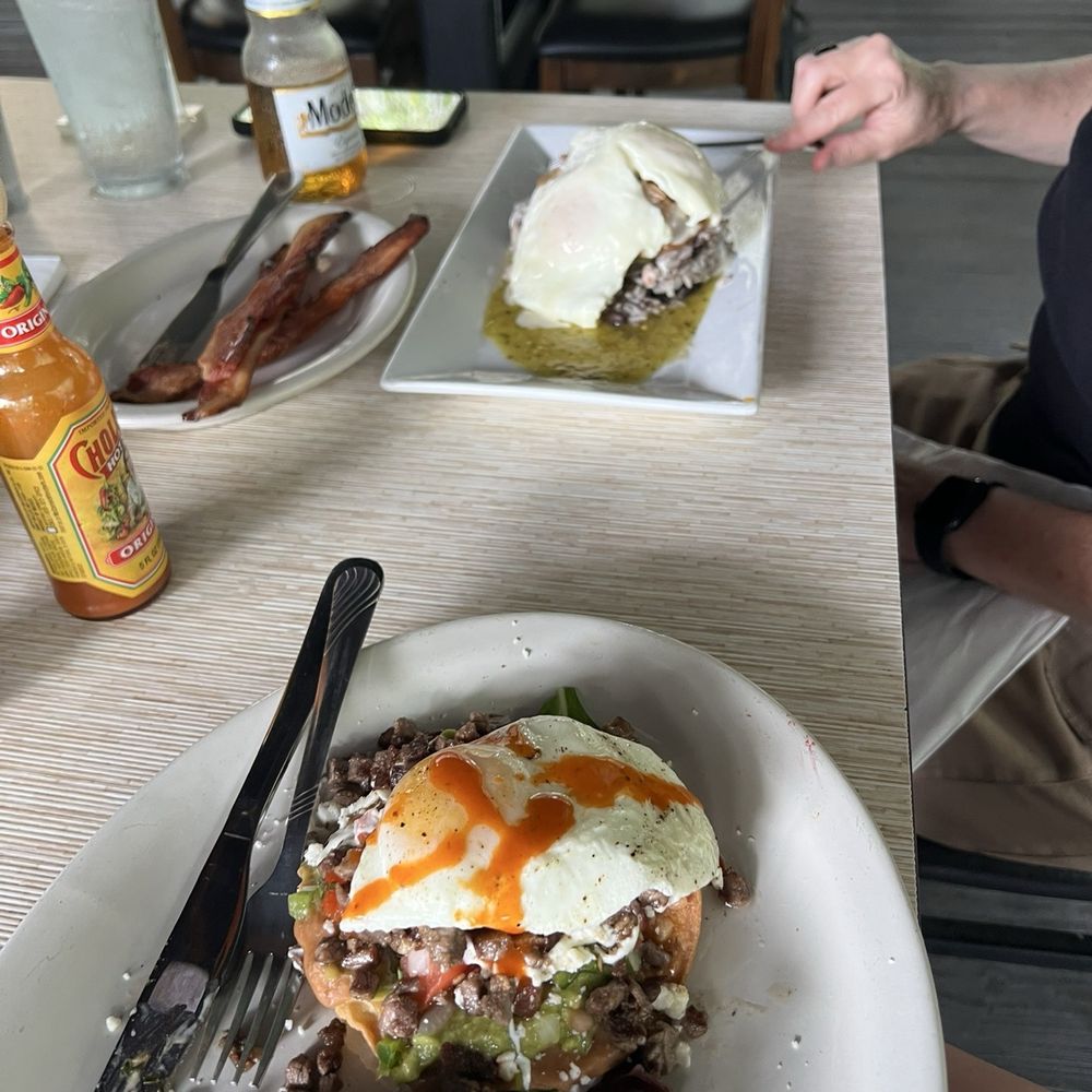 Mexican tower Steak & Eggs Tostadas Mexican tower Steak & Eggs Tostadas