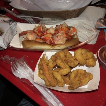 Nancy's - Lobster roll and jumbo fried shrimp - Seafood Near Me - Oak Bluffs, Massachusetts