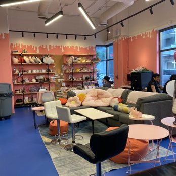 Owwhoo Cafe - Interior - Bubble Tea Near Me - Los Angeles, California