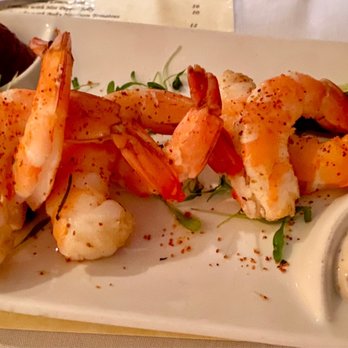 Louie's Backyard - Key West Pink Shrimp - New American Near Me - Key West, Florida