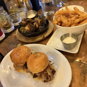 Nero - Lounges Near Me - Washington, DC, District of Columbia