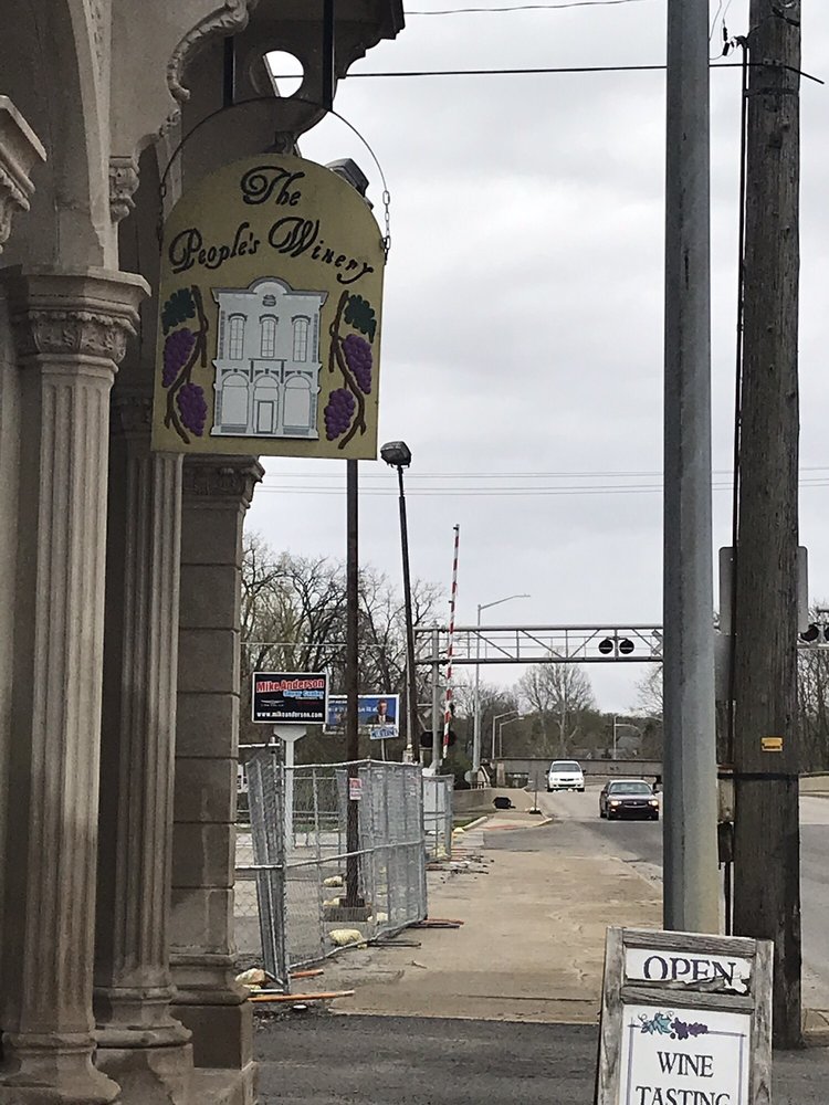 The People's Winery - vineyard in Logansport, IN