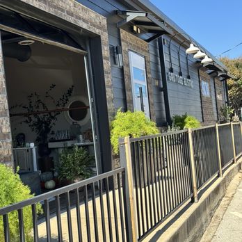 Grutogi Bistro - Coffee & Tea Near Me - Keller, Texas