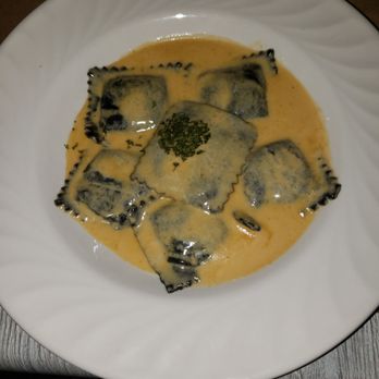 Strada In The Grove - Ravioli d'Aragosta - Italian Near Me - Miami, Florida Strada In The Grove - Ravioli d'Aragosta - Italian Near Me - Miami, Florida