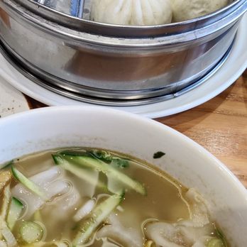 Dumpling Tea & Dim Sum - Giant (Soup) dumplings and Wonton Soup - Chinese Near Me - Santa Fe, New Mexico