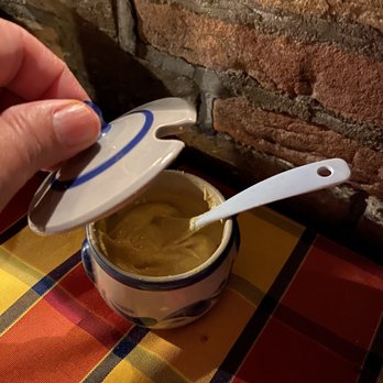 Bratwursthäusle - Mustard pot on every table. - German Near Me - Nuremberg, BY