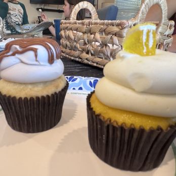 Frosted Cakery - Lemmon and salted caramel - Cupcakes Near Me - Fresno, California Frosted Cakery - Lemmon and salted caramel - Cupcakes Near Me - Fresno, California