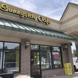Sunnyside Cafe - The store front. Bigger inside than it looks.