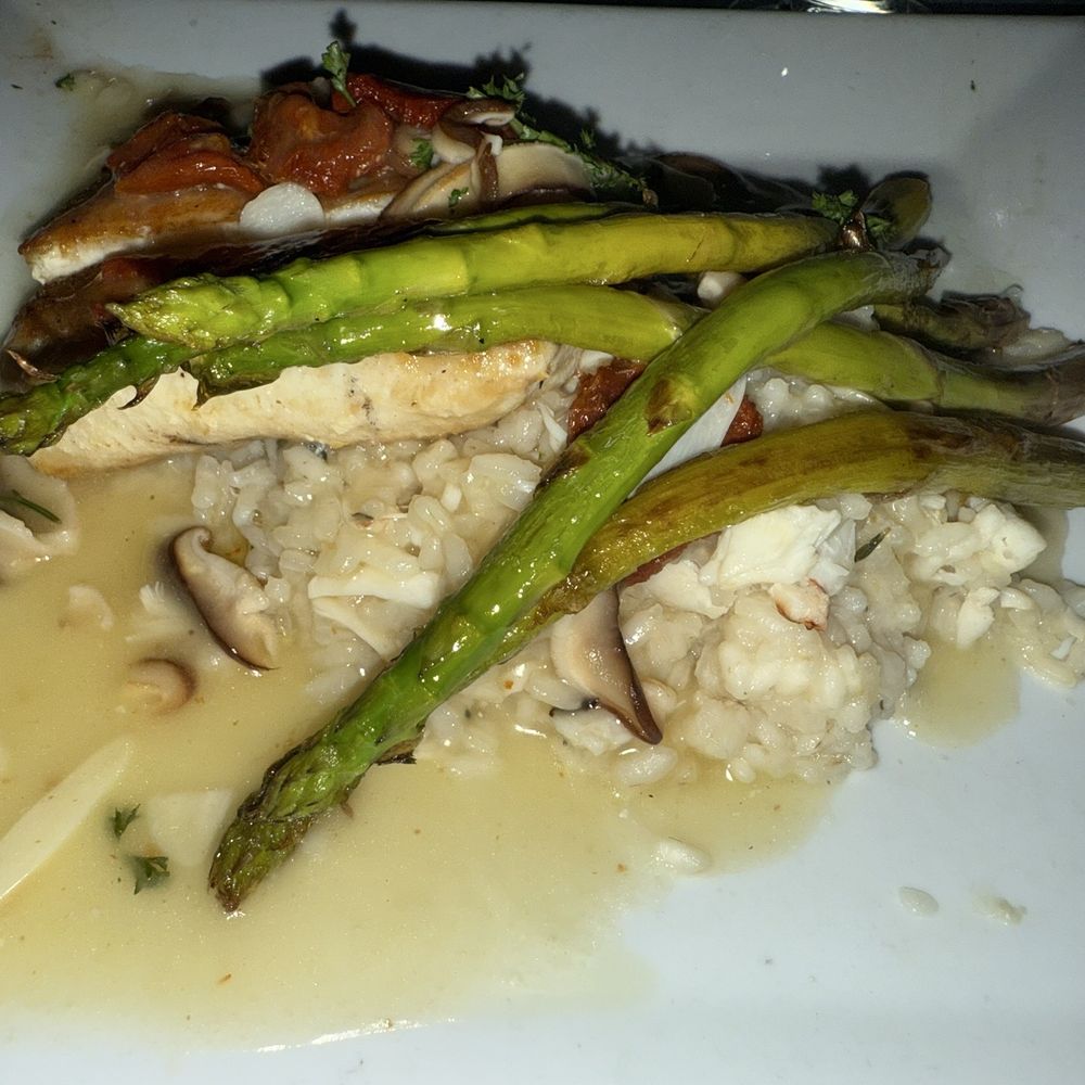 Bistro 1051 - Italian Near Me - Clark, New Jersey