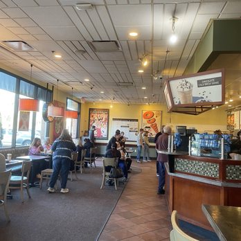 Einstein Bros. Bagels - Seating area - Bagels Near Me - Torrance, California Einstein Bros. Bagels - Seating area - Bagels Near Me - Torrance, California