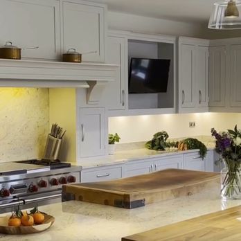 Victory Home Remodeling - a kitchen with a large island - General Contractors Near Me - Bellevue, Washington Victory Home Remodeling - a kitchen with a large island - General Contractors Near Me - Bellevue, Washington