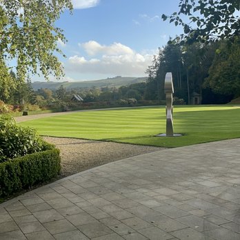 Powerscourt Hotel Autograph Collection - Garden - Hotels Near Me - Enniskerry, WW Powerscourt Hotel Autograph Collection - Garden - Hotels Near Me - Enniskerry, WW
