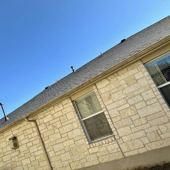 Driftwood Builders Roofing - Complete insurance claim roof replacement in South Austin. Removed worn shingles, replaced damaged decking, installed drip edge* flashing. - Roofing Near Me - Manchaca, Texas Driftwood Builders Roofing - Complete insurance claim roof replacement in South Austin. Removed worn shingles, replaced damaged decking, installed drip edge* flashing. - Roofing Near Me - Manchaca, Texas