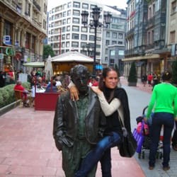 Estatua de Woody Allen